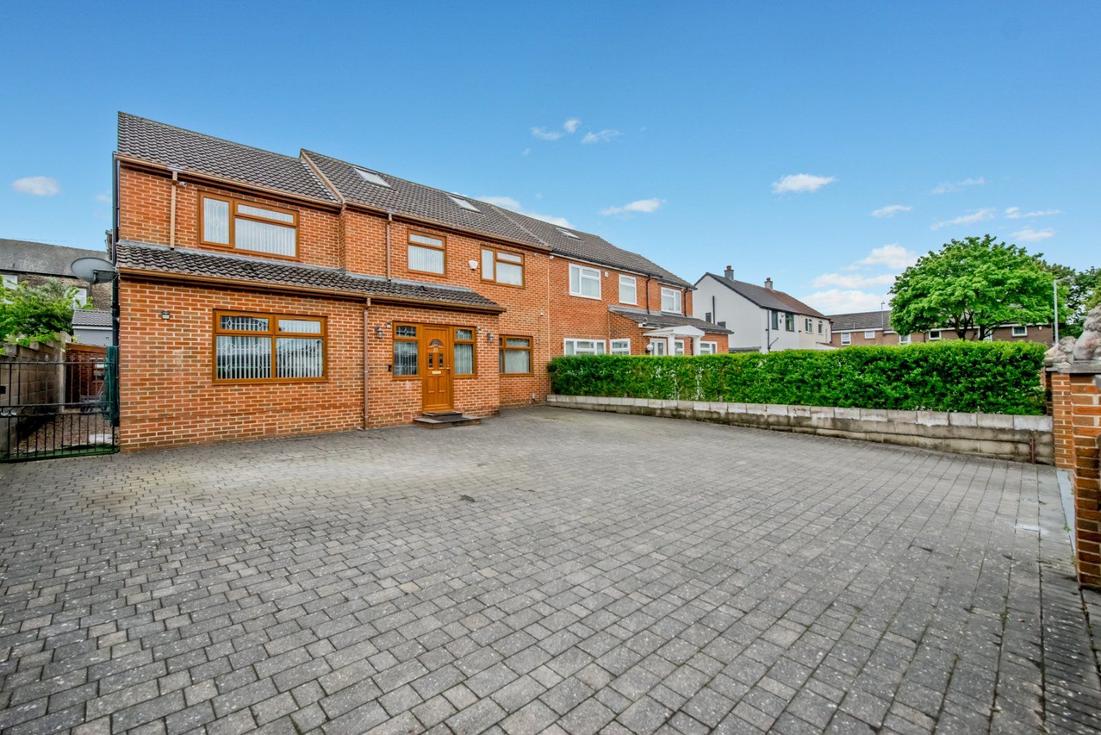 Property Image 0