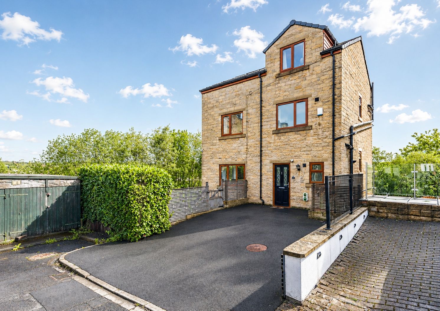 Property Image 0