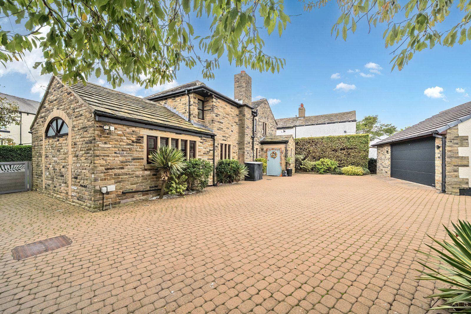 Property Image 0